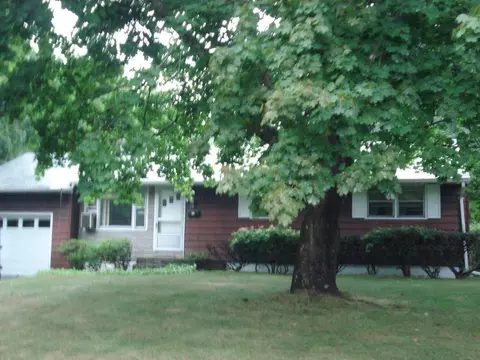 18 Cuprak Rd, Norwich, CT 06360 photo 1