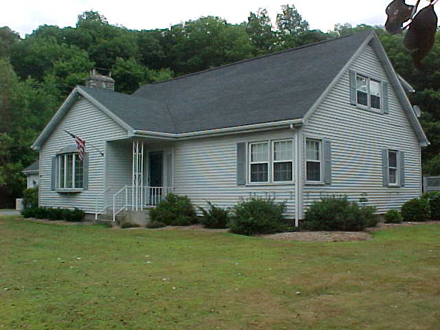 14 Squaw Rock Rd, Moosup, CT 06354 photo 1