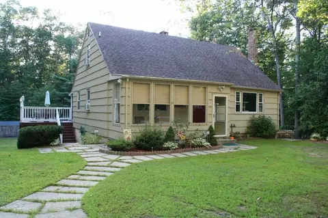 11 Scarborough Rd, Windham, CT 06280 photo 1