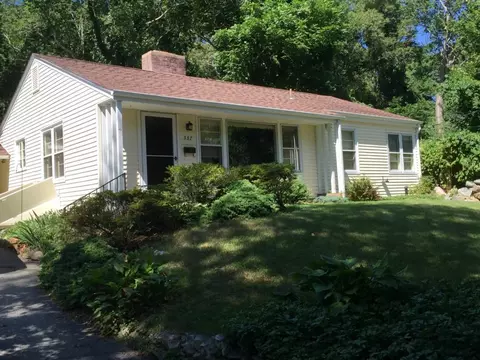 337 High St, Mystic, CT 06355 photo 1