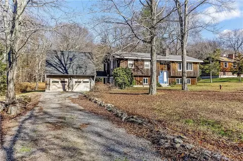 30 Hyde Park Rd, Franklin, CT 06254 photo 1
