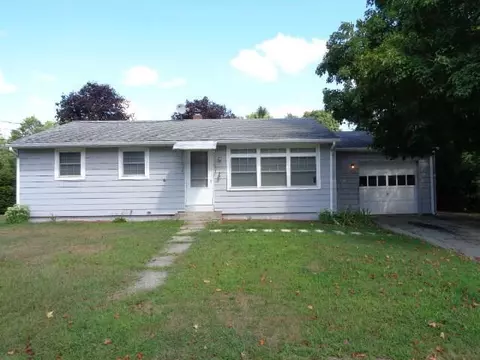 38 Cross St, Killingly, CT 06239 photo 1