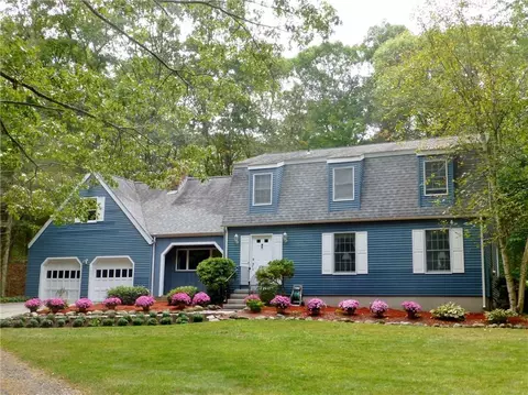 22 Center Dr, Ledyard, CT 06339 photo 1