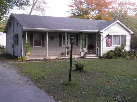26 Pleasant View Dr, Killingly, CT 06241 photo 1