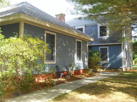 26 Dow Rd, Plainfield, CT 06374 photo 1