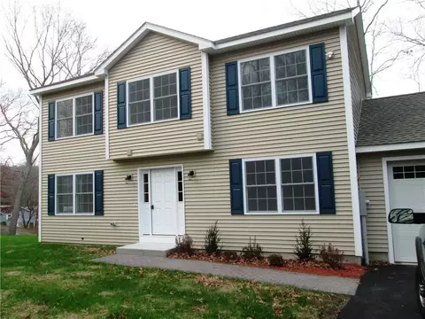 2 Sycamore Rd, Niantic, CT 06357 photo 1