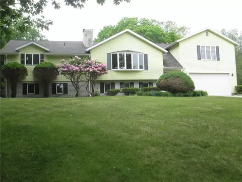 232 Pendleton Hill Rd, Voluntown, CT 06384 photo 1
