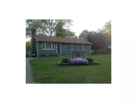 19 North St, Plainfield, CT 06374 photo 1