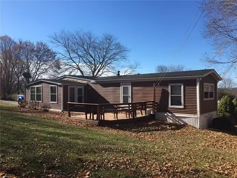 16 Terrace Dr, Plainfield, CT 06374 photo 1