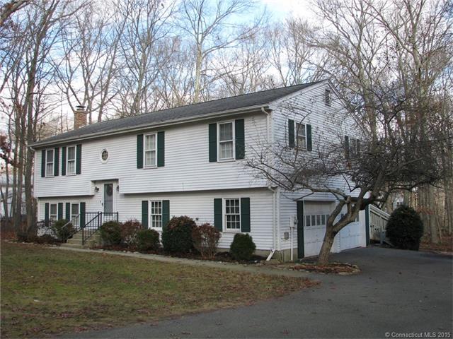 15 Barton Ln, Ledyard, CT 06339 photo 1