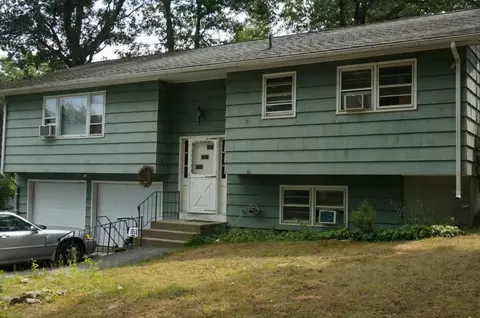 22 Clearview Dr, Norwich, CT 06360 photo 1