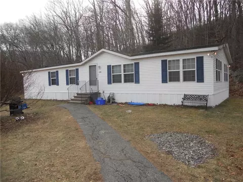 139 Stoddards Wharf Rd # A, Gales Ferry, CT 06335 photo 1