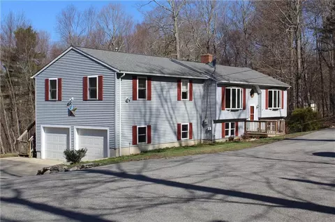 121 Breakneck Hill Rd, Killingly, CT 06241 photo 1