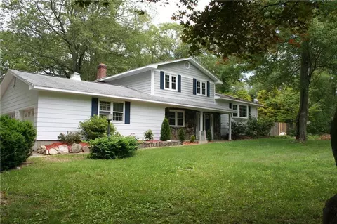 24 Ortega Dr, Preston, CT 06365 photo 1