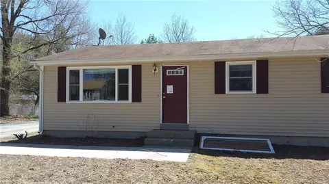 101 Tarbox Rd, Plainfield, CT 06374 photo 1