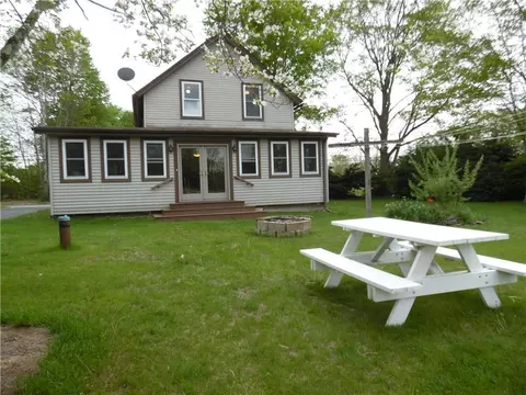 14 Dow Rd, Plainfield, CT 06374 photo 1