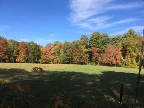 153 Slater Hill Rd, Killingly, CT 06241 photo 1