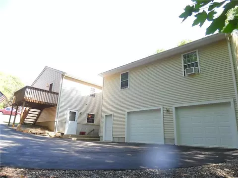 58 Ruth Dr, Plainfield, CT 06374 photo 1