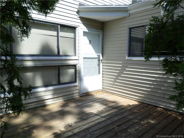 184 W Main St #O, Niantic, CT 06357 photo 1