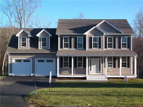 2 Tom Allyn Ct, Gales Ferry, CT 06335 photo 1