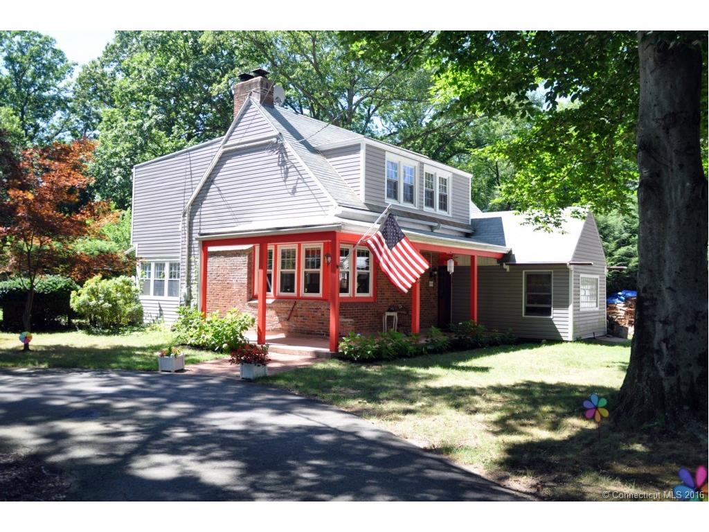 33 Pool Rd, North Haven, CT 06473 photo 1