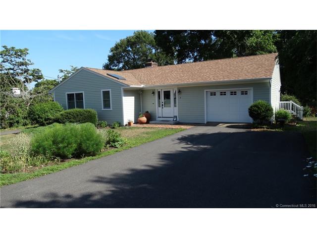 3 Overlook Ave, Mystic, CT 06355 photo 1