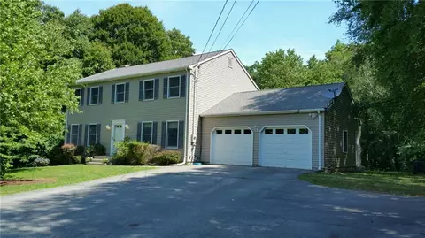 10 Cornell Ct, Gales Ferry, CT 06335 photo 1