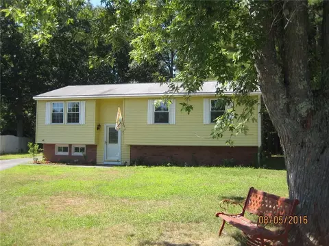 41 River Ridge Rd, Killingly, CT 06239 photo 1