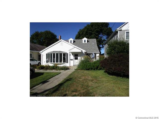 45 S Washington Ave, Niantic, CT 06357 photo 1
