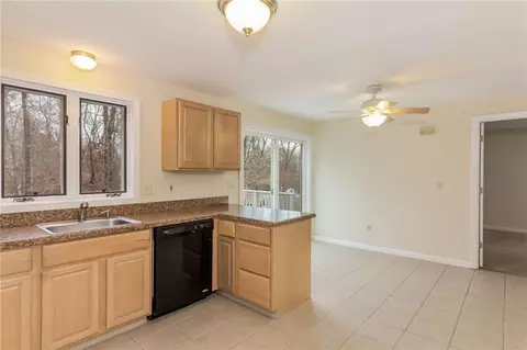 16 Forest Rd, Niantic, CT 06357 photo 1