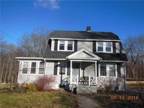 92 Hawkins St, Killingly, CT 06239 photo 1
