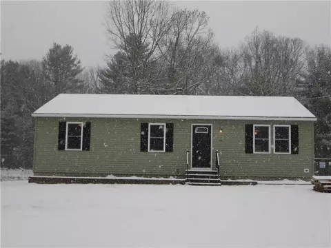 70 Pleasant View Dr, Killingly, CT 06241 photo 1