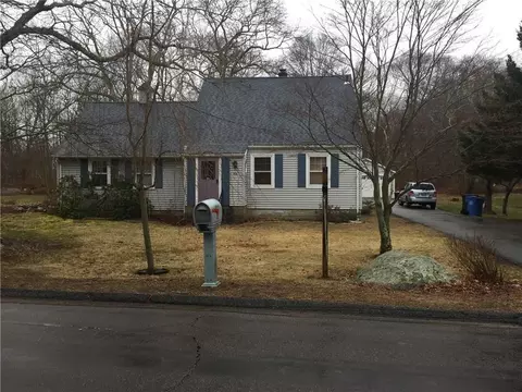 906 Long Cove Rd, Gales Ferry, CT 06335 photo 1