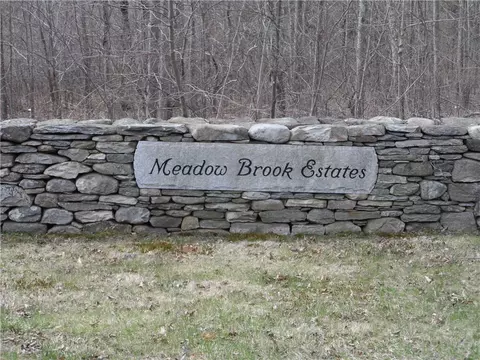8 Meadow Brook Cir, Lisbon, CT 06351 photo 1