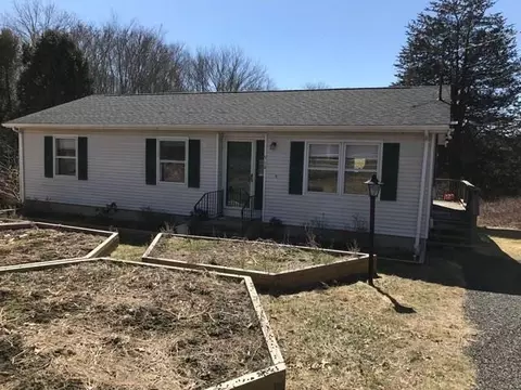 514 Roode Rd, Griswold, CT 06351 photo 1