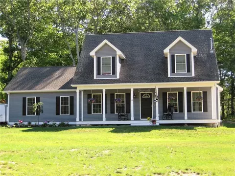 5 Tom Allyn Ct, Gales Ferry, CT 06335 photo 1