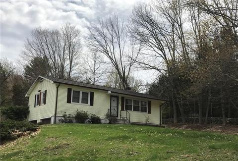 436 Putnam Rd, Plainfield, CT 06374 photo 1