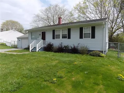 25 Harvard Ln, Mystic, CT 06355 photo 1