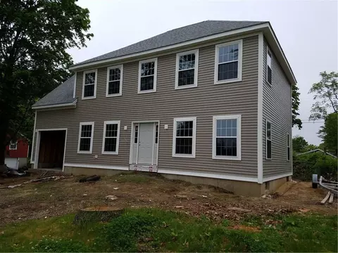 8 North Rd, Niantic, CT 06357 photo 1