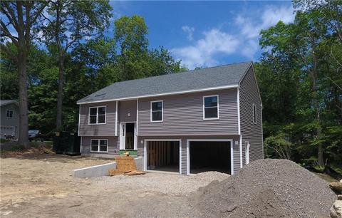 92 Lee Farm Dr, Niantic, CT 06357 photo 1