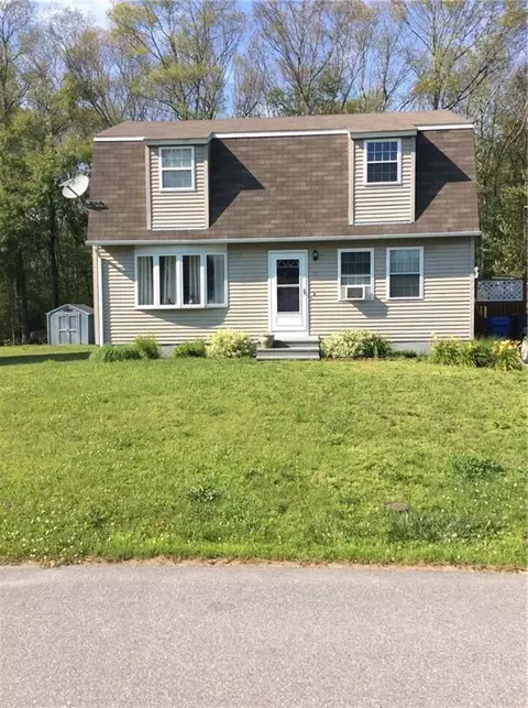 131 Colonial Rd, Plainfield, CT 06374 photo 1