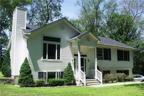 9 Old Colony Ln, Ledyard, CT 06339 photo 1