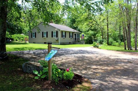 37 Hillside Ave, Thompson, CT 06277 photo 1