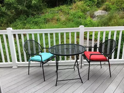 6 Paddock Ln, Norwich, CT 06360 photo 1