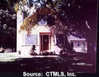 Undisclosed, Thompson, CT 06277 photo 1