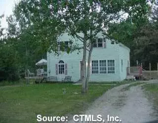 Undisclosed, Thompson, CT 06277 photo 1