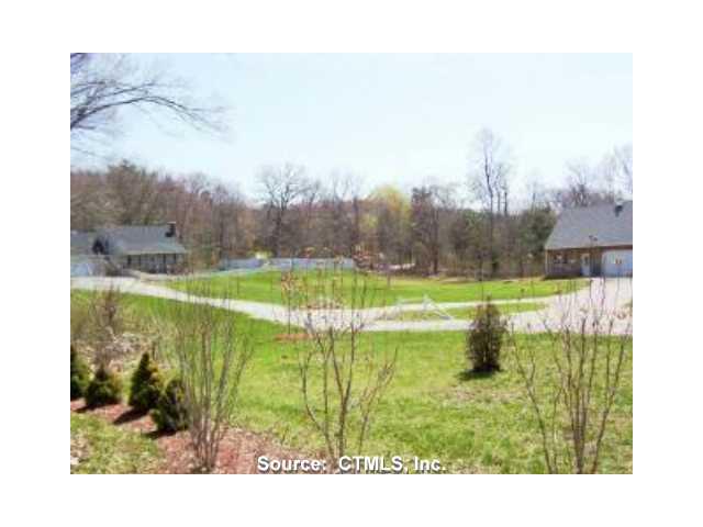 142 North Rd, Windham, CT 06280 photo 1