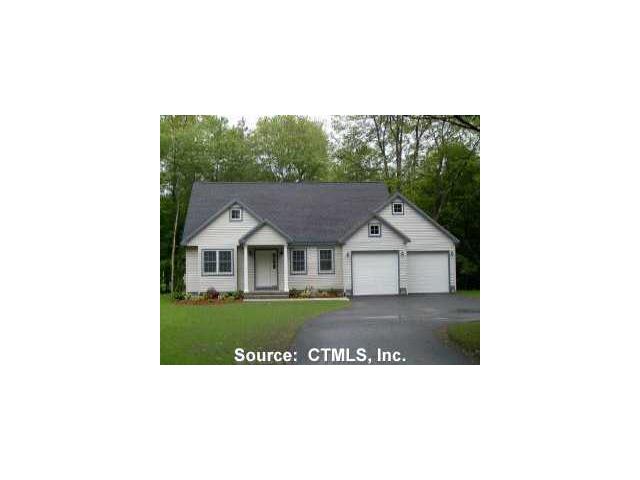 443 Moosup Pond Rd, Plainfield, CT 06374 photo 1