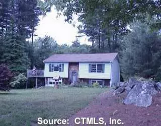 Undisclosed, Thompson, CT 06277 photo 1
