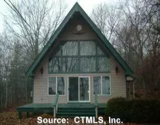 Undisclosed, Moosup, CT 06354 photo 1